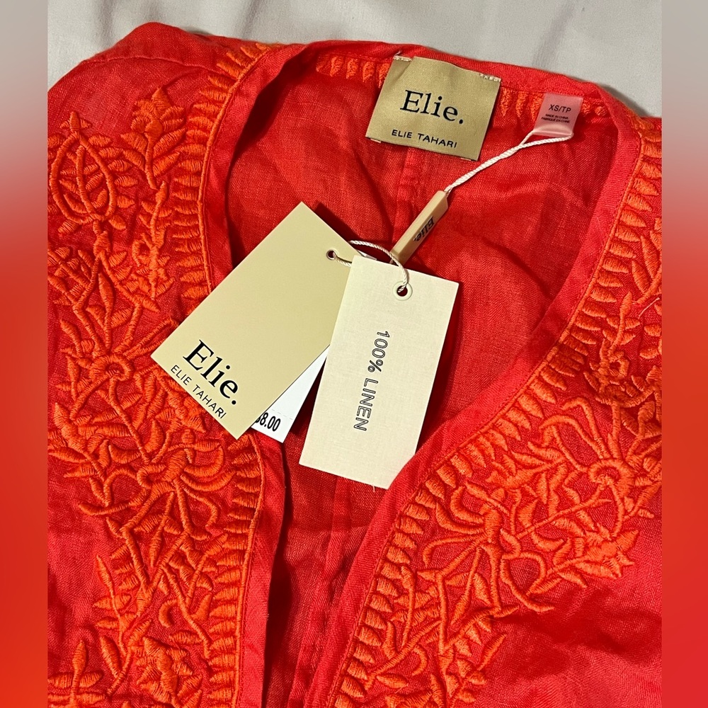 ELIE TAHARI 100% Linen top size XS